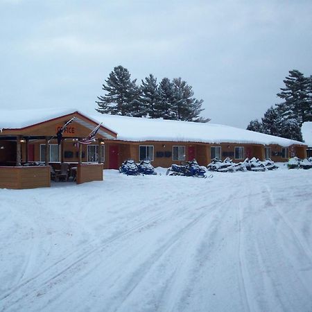 Hiawatha Lodge Inn Eagle River Exterior foto